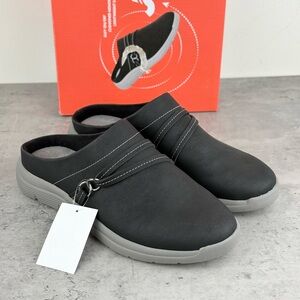 New JSport Slip On Gina Mule Shoes Womens Size 8M Black Clogs Comfort